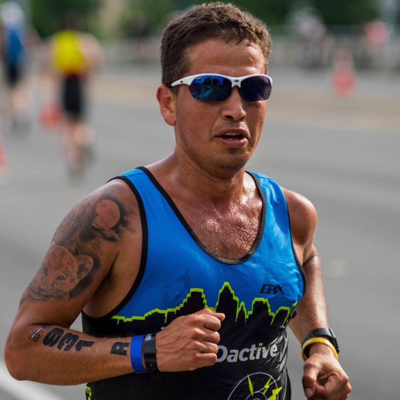 EpixGear's tweet photo. Cruising into another weekend! πΈπ #gohardlookfierce #epixgear #teamradioactive #lookfastbefast #runner https://t.co/sxo6m6idTF