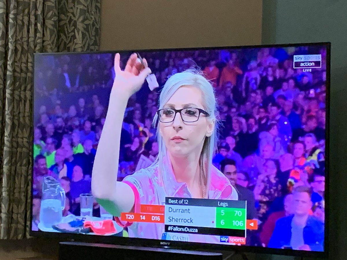 JRTerrier24's tweet photo. Well done, @Fsherrock!! To get a draw against @Duzza180 on any circumstance is just incredible!! Full credit to Duzza for not blaming the @nottinghamarena crowd as well.😄😎👍🎯💗👸🏼🏹💞 #Fallon #FallonVDuzza #PremierLeagueDarts #PLDarts #QueenOfThePalace #SherrockOfNottingham https://t.co/jXXj4ZxiZW