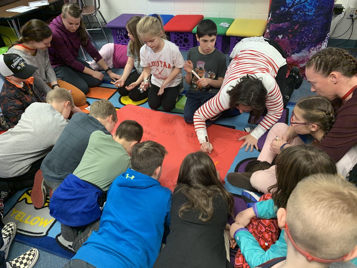 Author_CoachF's tweet photo. It was an honor to spend this afternoon with β¦@TRESprincipalβ© and the kids at Twin Ridge. They are setting an amazing trend! Unified is spreading down to the elementary schools. #KidsServingKids #JustCare #FCPSPride β¦@FCPSMarylandβ© https://t.co/Mm0vNgpzFm