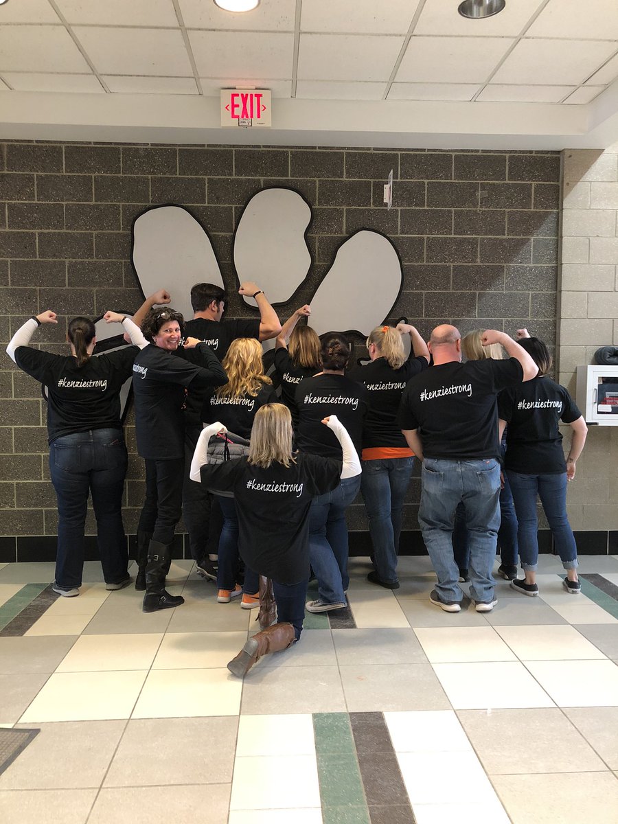 StefRoberts23's tweet image. AGS Staff wearing our #KenzieStrong shirts - stay strong Kenzie! In this family, no one fights alone! @erett22 @aj_hartley1 @FentonSchools #WeAreFenton