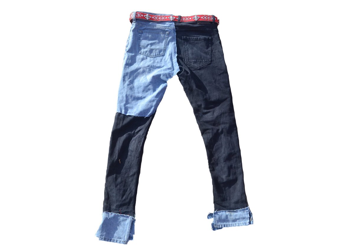 JUNEBU99's tweet photo. 🦋 effect jeans by june🐞 https://t.co/4UWwi7HEcA