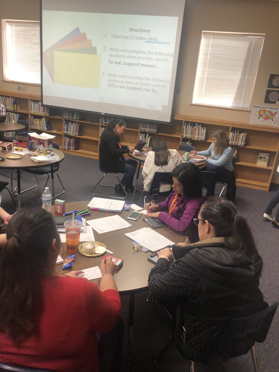 LauraHu16's tweet photo. Cable Bilingual/ESL Teachers building community! #TipsandToolsStrategy #cablecubs https://t.co/qofmcbN7gw