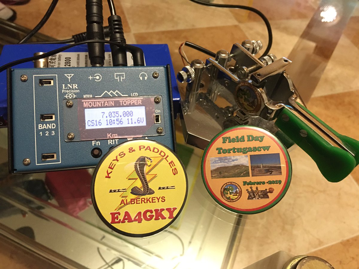 EA4DD_ALBERKEYS's tweet photo. #alberkeys #iambic #magnetic #fieldaytortugascw2020 #LNR #mountaintopper #cw #cwqrs #radioaficion #radioaficionados #cwlomejorderadio #hamradio @tortugascw ! 🐢🐢🐢🐢 #morse #telegrafia #llavestelegraficas https://t.co/TKkdv4ooNF