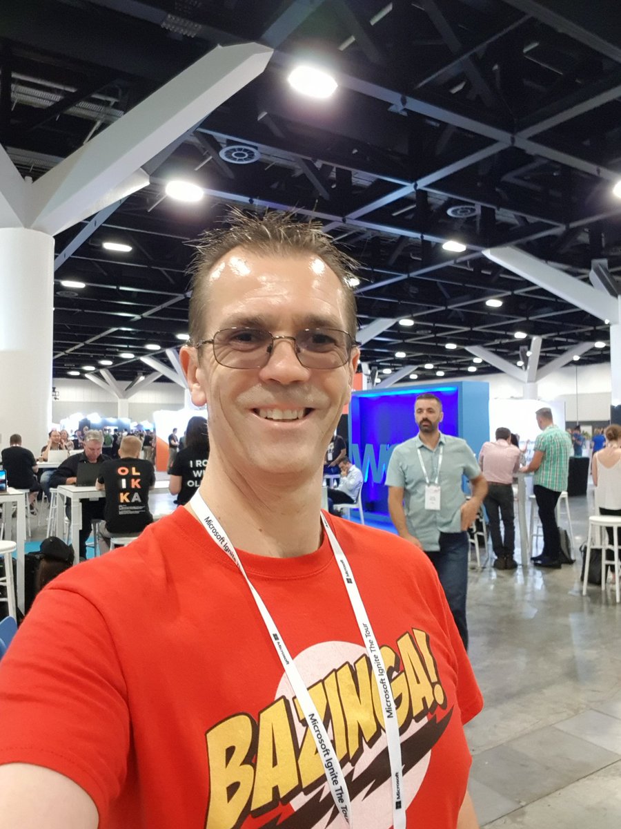 I don't often wear a  uniform of science/geekdom but at some events #IgNite It's expected.