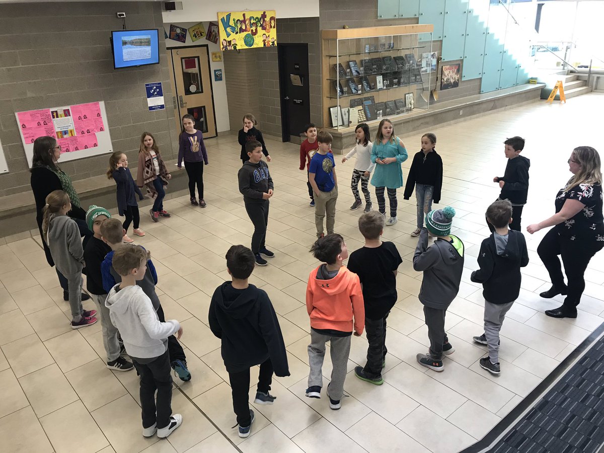 Southview_LDSB's tweet photo. DPA everyday! #WeAreOne #DPA #wellness https://t.co/CzScqomnod