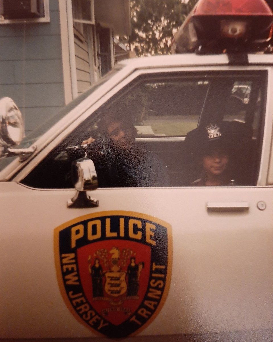 NJTransitPolice's tweet photo. Protecting you and those we love, a timeless daily tradition.
#tbt featuring Retired NJTPD Detective George Kuhn.
#NJTPD #throwbackthursday #remember #policetbt #newjersey #transitpolice #retired #lawenforcement #protectandserve #cops #blueline https://t.co/GSJOMnYGHe