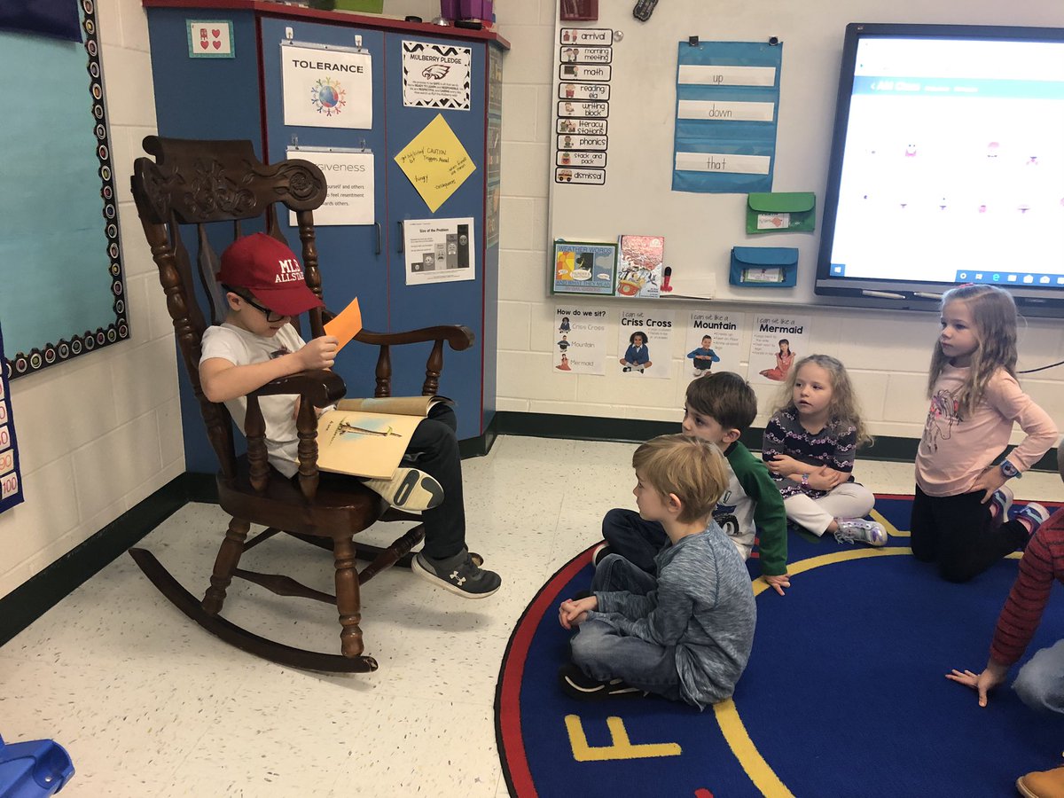 I love having guest readers! <a href="/MulberryEagles/">Mulberry Elementary</a> <a href="/Milford_Schools/">Milford Schools</a> #mlballstars