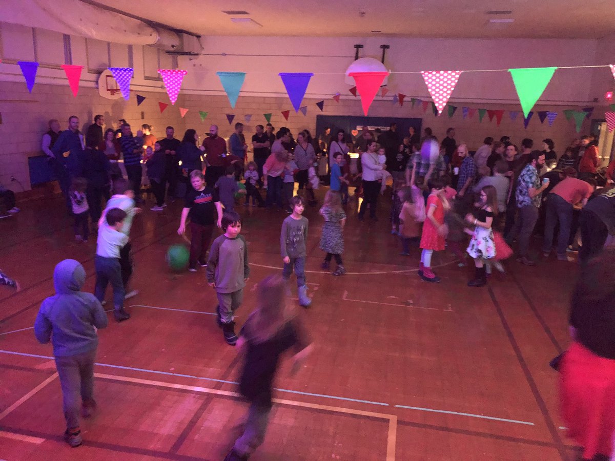 CentralPS_LDSB's tweet photo. The Annual Family Dance is another success! #communityschool #ygk #learnatcentral @LimestoneDSB https://t.co/UqjV95z4qn