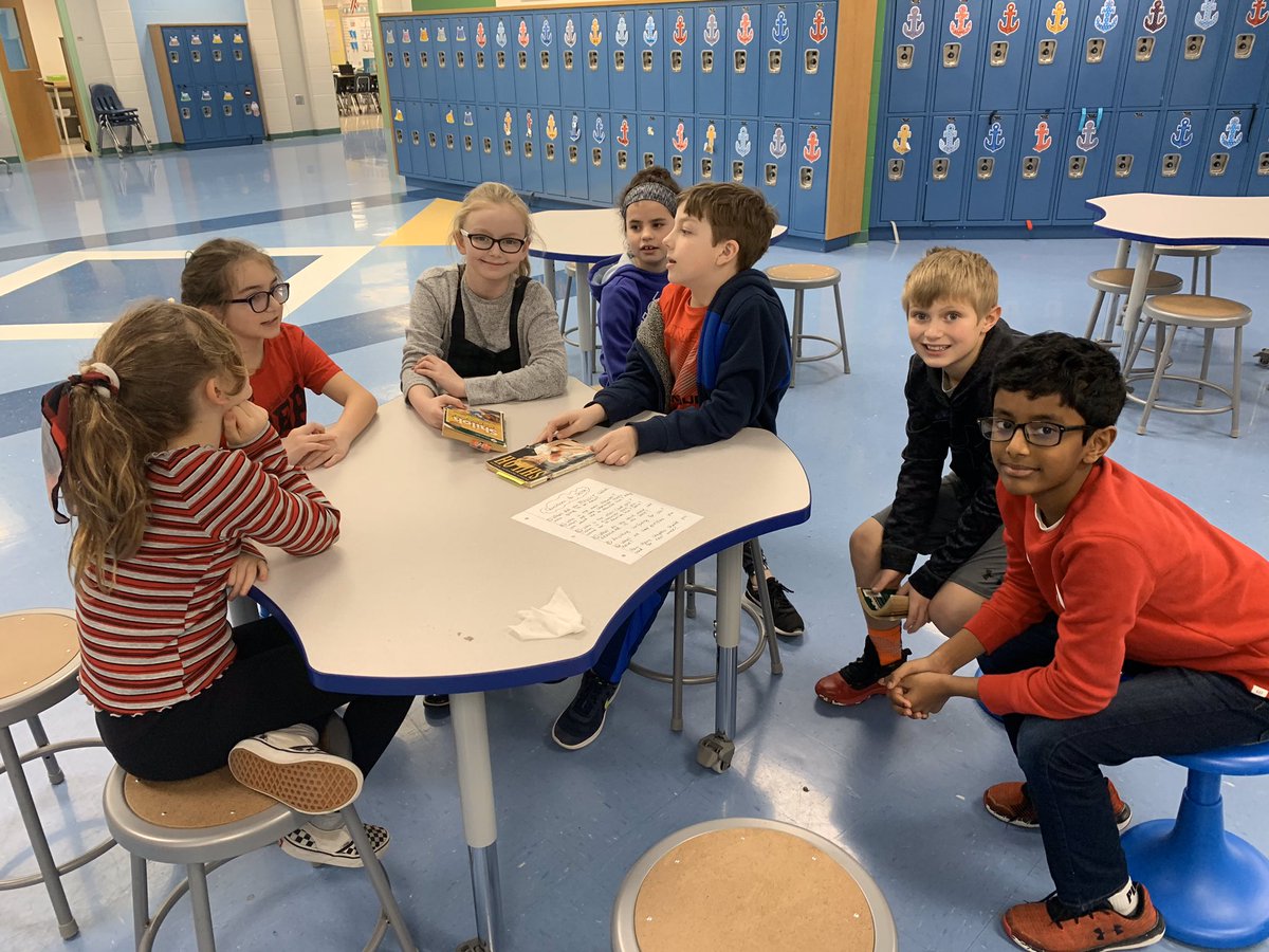 alissa_mahoney1's tweet image. We are continuing to build our Comet community by offering book clubs, crafting, drawing, and chess at recess!  #masonmoment #connectme