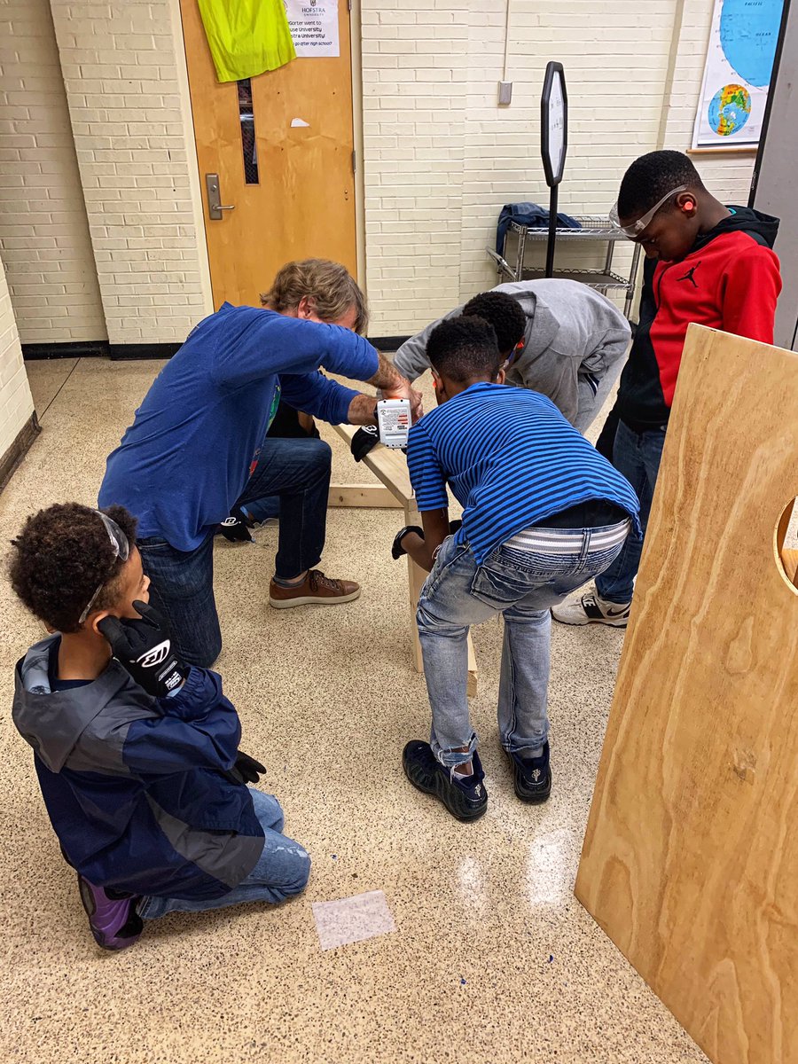 F3Barracuda's tweet photo. @F3Metro F3 AG Bulldogs Matter making corn hole boards with the boys. #PutToolsInSchools @pchepul @AYHwithRayTerry https://t.co/DP3M0swYK3