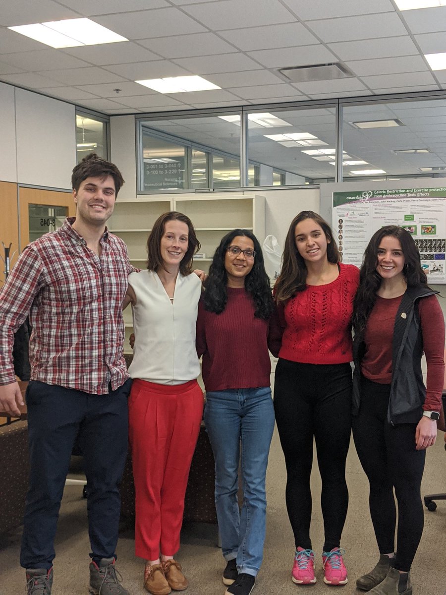amyakirkham's tweet photo. The #kirkhamlab in all shades of red today in support of #HerHeartMatters #WearRedCanada campaign to raise awareness for women's heart health https://t.co/KNBavnQpCY https://t.co/3QYoFepEcM