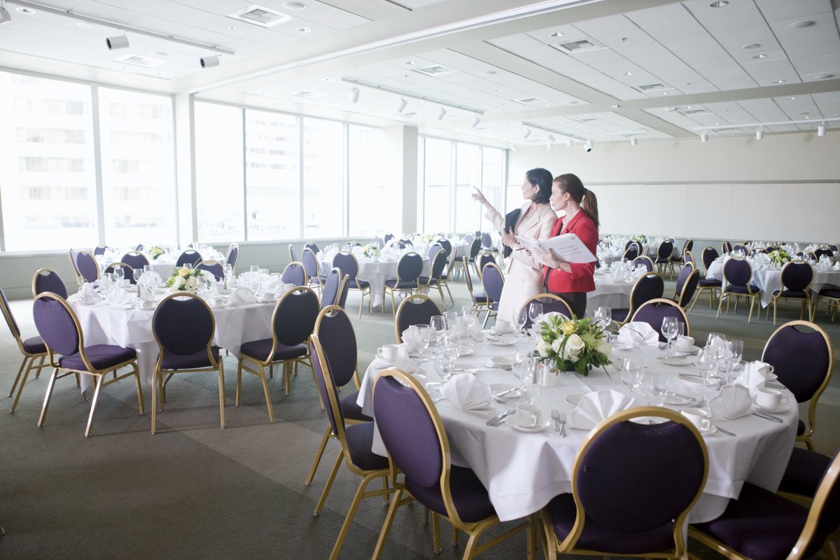 KenKChow's tweet photo. #EventCoordinator does not get involved with the design of the event, itself. 👩‍💼 Instead, they are in charge of managing the individual components to ensure the event goes smoothly. Once the #EventPlanner... https://t.co/GxM5AmsQHK @KeensDesign 

#EventPlanning #EventCoordinating https://t.co/YArexWLQFK