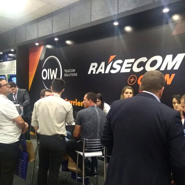 raisecombr's tweet photo. O primeiro dia de #Apronet foi um sucesso! Confira nas fotos como ficou o nosso estande: LOTADO! Obrigado a todos que estiveram com a gente, conhecendo mais sobre os nossos equipamentos e tecnologias, ao lado dos nossos parceiros @oiwtelecom. E amanhã tem mais! https://t.co/YOfPZEbo2N