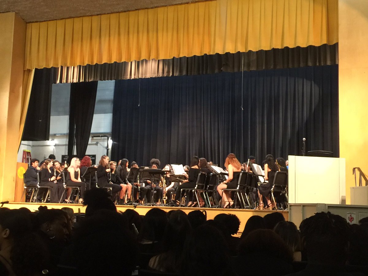 EhpsA's tweet photo. @Ehhs826High Mid-Winter Instrumental Conference about to begin! @CTIBAcademy @EastHartfordPS https://t.co/KMYdgVzCw0