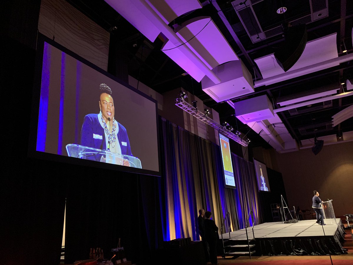 hyattatlanta's tweet photo. So honored to recognize @BerniceKing at our 2020 Heritage Celebration! @GMmcmahon @kingcenter1968 #kingcenter #hero #CivilRights https://t.co/cVUFmmnHl8
