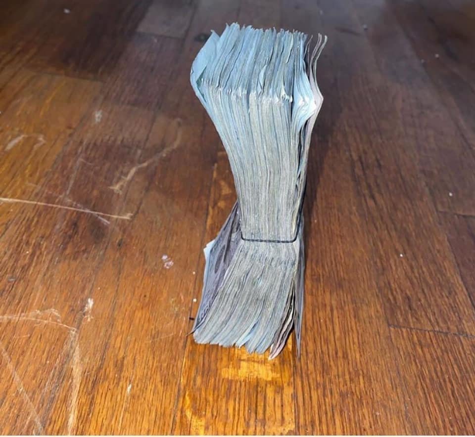 RubenxOcean's tweet image. Fuck a broom challenge