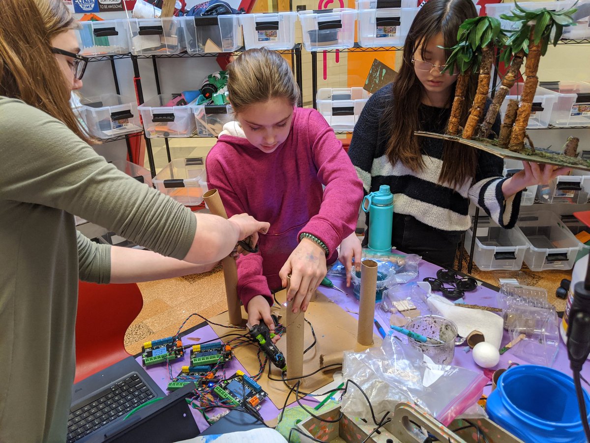Innovation Lab @ DMS (@fcinnovationlab) on Twitter photo What a great day! I'm proud to announce the first DMS Book Competition Champions! They battled through over 90 questions about the selected books and created an amazing display powered by <a href="/birdbraintech/">BirdBrain Technologies</a> Hummingbirds! Well done! What a great day! I'm proud to announce the first DMS Book Competition Champions! They battled through over 90 questions about the selected books and created an amazing display powered by <a href="/birdbraintech/">BirdBrain Technologies</a> Hummingbirds! Well done!
