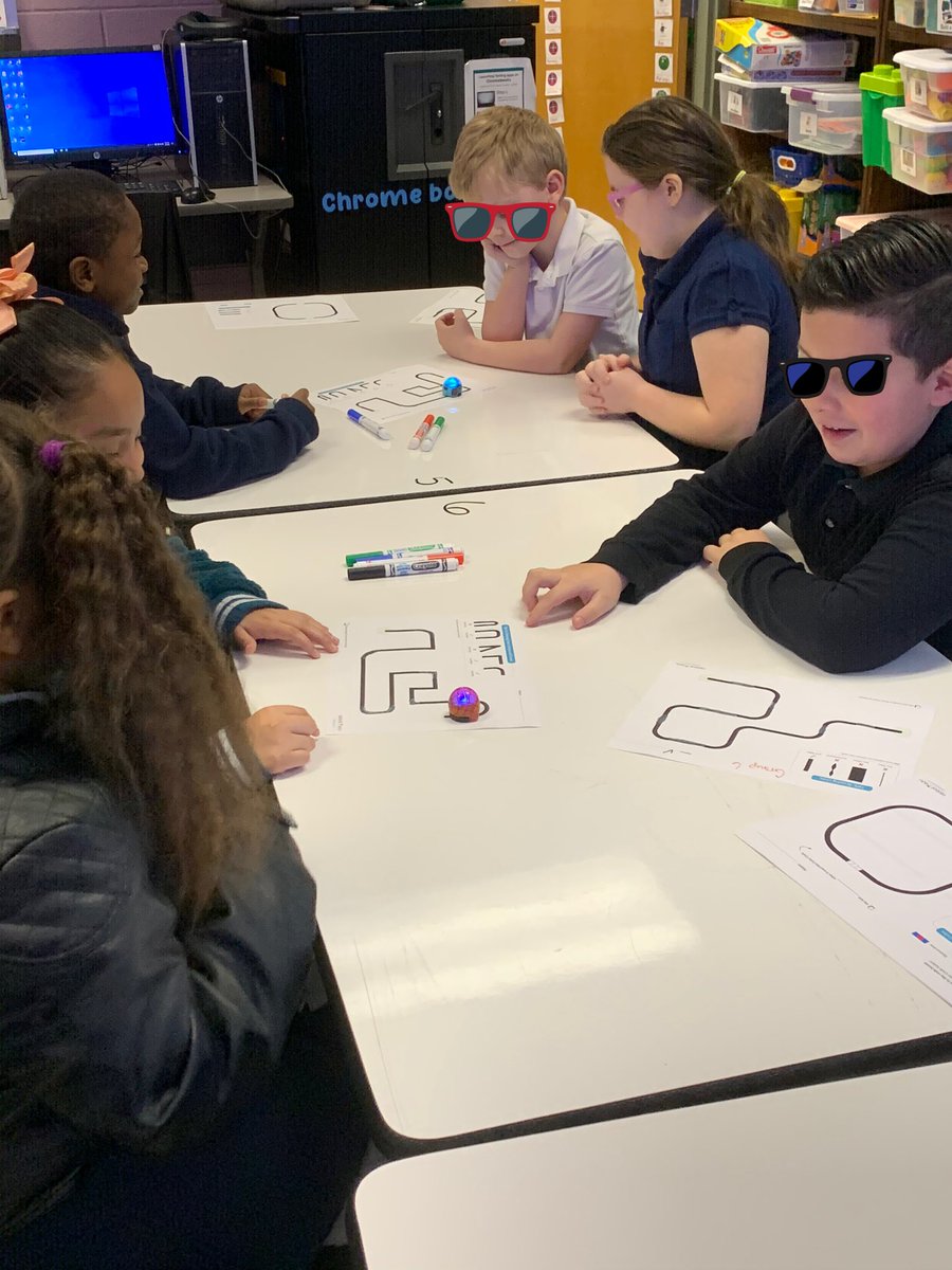 Ozobot fun! Learning how “drive” an ozobot. <a href="/KenwoodElementa/">Kenwood Elementary</a>