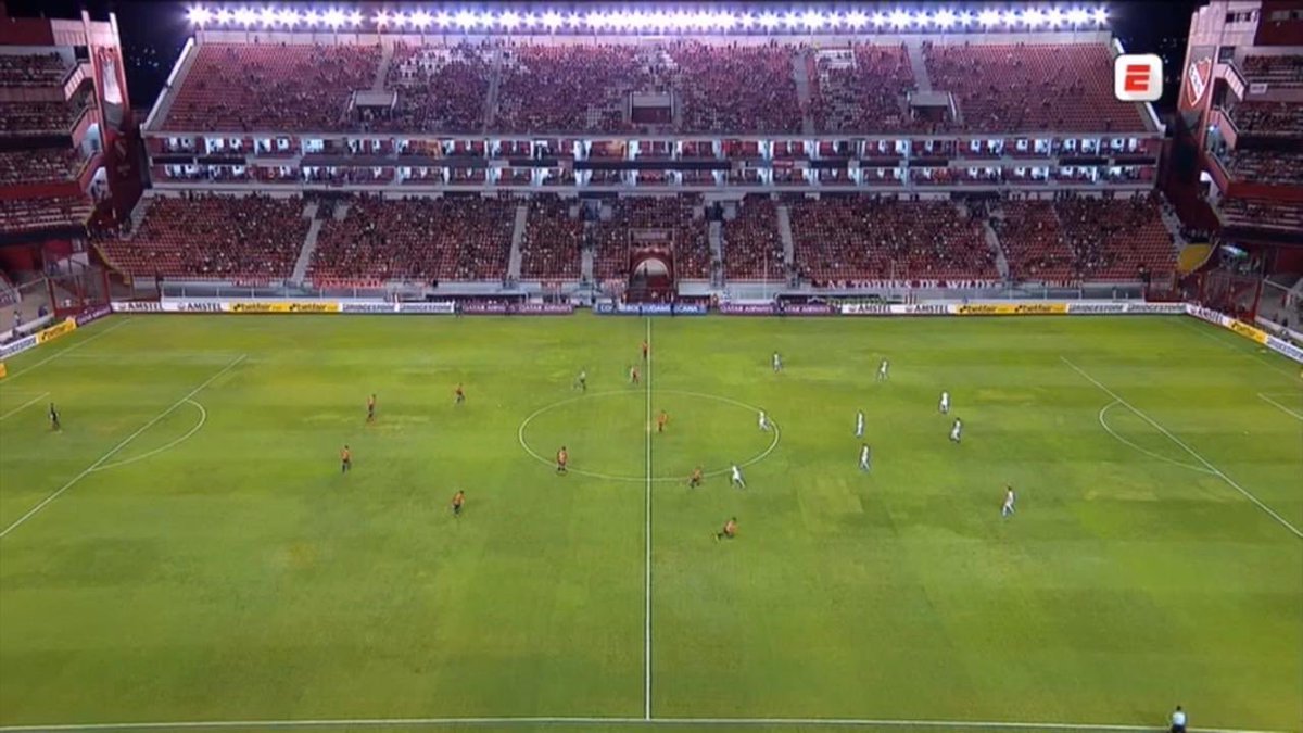 enunabaldosa's tweet image. Independiente también puede ganar con 9. En la tribuna.