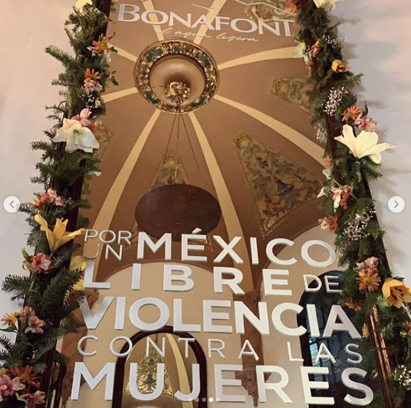 iconadmx's tweet photo. Muy contentos y orgullosos de haber llevado acabo esta nueva campaña “Ligeras y juntas podemos” con Zuria Vega y Bonafont por un México libre de violencia contra las mujeres. ���✨
#ligerasyjuntaspodemos
#zuriavega #campañapublicitaria
#consultoria #bonafont https://t.co/rtJKDDLzpm