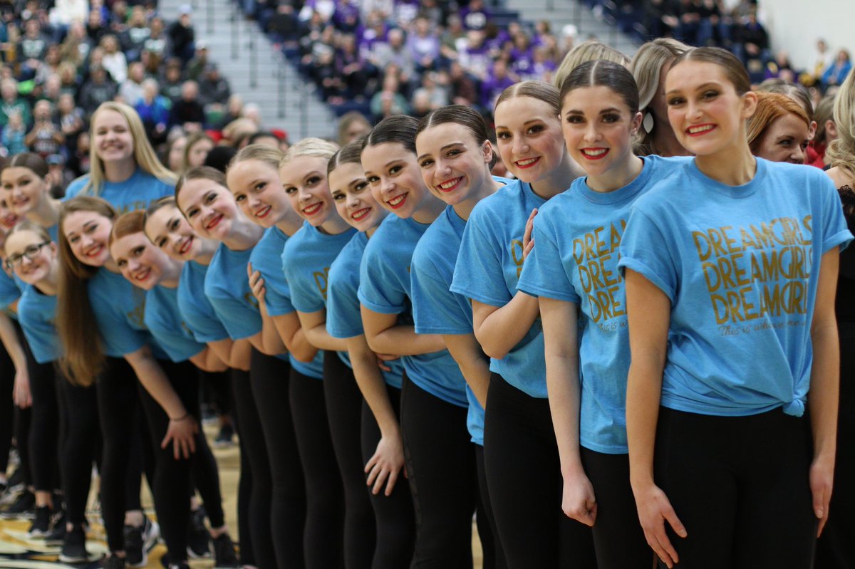 CDT_faith's tweet photo. Our dancers are so excited and ready to hit the State Floor tomorrow and Saturday! We perform Jazz tomorrow at 2:20pm(red out) and Kick on Saturday at 2:04pm(blue and gold out)! We’d love too see fans there cheering these girls on! #rollcougs https://t.co/u7dswZfOXE