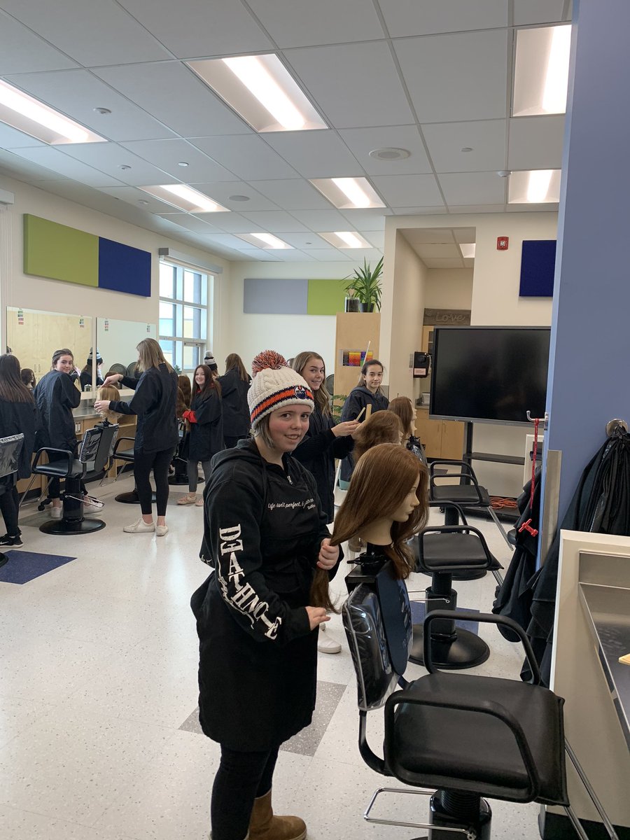 Cosmetology 9 students starting to braid <a href="/SABCatholic/">St. André Bessette</a>