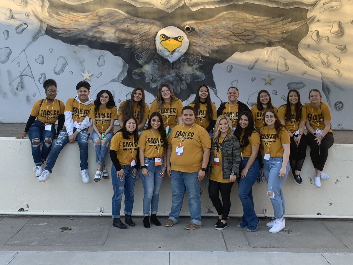 ChloeFouts's tweet photo. @NMASC State Conference 2020! @Hobbs_Schools Eagles have arrived @EldoradoEagle #thehobbsway  #nmasc #nmasc2020 #hhsstuco https://t.co/OybTIfvAid