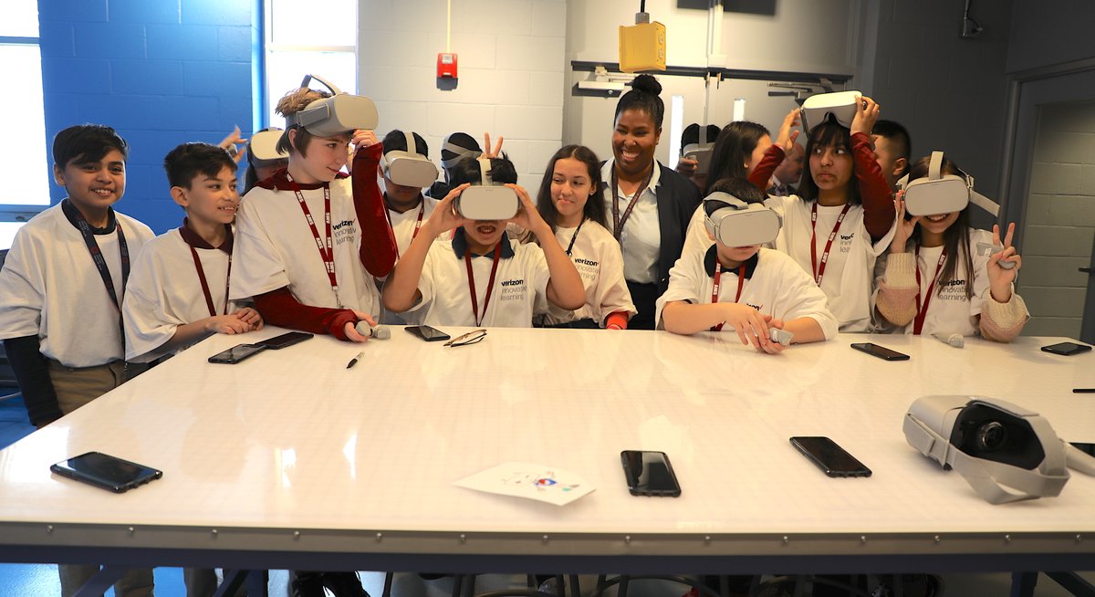IrvingISD's tweet photo. Our Future is Bright!🌟Thanks to a special partnership at @Austin_Broncos with @verizon, @HeartofAmericaF and @ASU. Check out our NEW Verizon Innovative Learning lab for ALL Irving ISD students!!
 https://t.co/ceAjCwLWOt https://t.co/LJdGd4DJyE