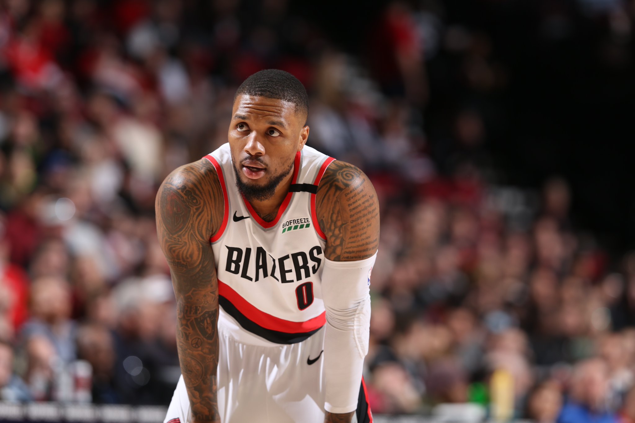 [情報] Damian Lillard 腹股溝拉傷需要休息1到2週
