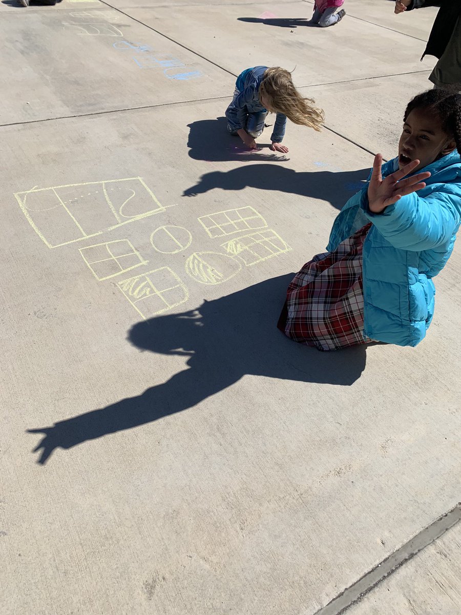 2ndFields's tweet photo. What do you do on a beautiful day? Take the lesson outside! @NISDFields @melsalcido7 https://t.co/rqKjVA5A5V