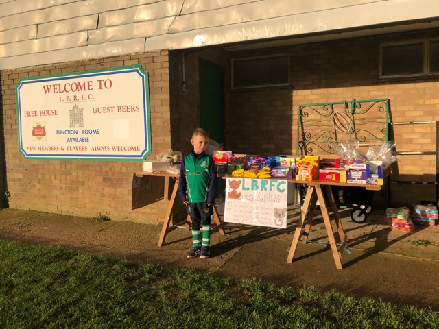 Vets_Compassion's tweet photo. Vinnie, his little sister Felicia &amp; parents ran a cake stall at his local rugby club in the UK. They created a #crowdfunding crowdfunding page for #vetsforcompassion. "If you want others to be happy, practice compassion. If you want to be happy, practice compassion." ~ Dalai Lama https://t.co/oG9qscmr8x