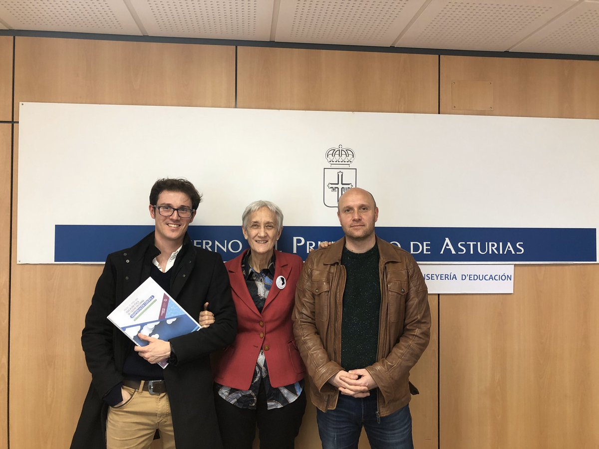 Colef Asturias ha reivindicado, en la reunión mantenida ayer con la Consejera de Educación, Carmen Suárez, la tercera hora de Educación Física y garantizar la seguridad de las instalaciones deportivas de los centros escolares. <a href="/GobAsturias/">Principado de Asturias</a> 
#ThinkCOLEFASTURIAS