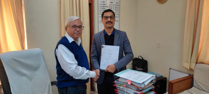 View image on Twitter