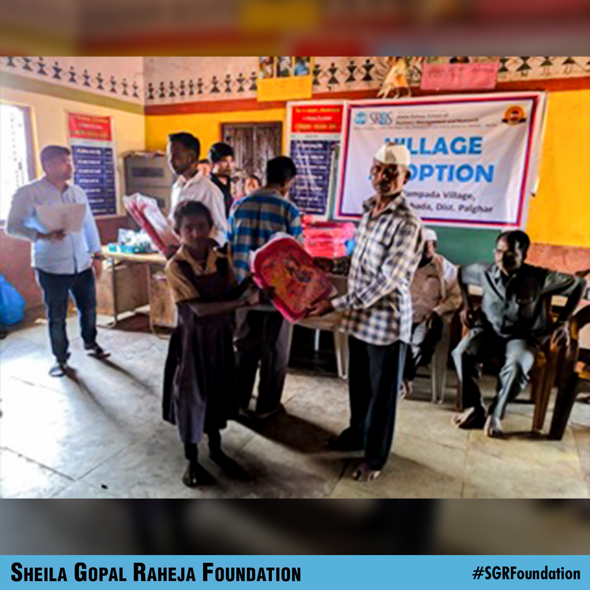 SGRFoundatn's tweet photo. Students of #SRBS along with two faculty members went for the NSS Residential Camp at Shelampada on 9th & 10th Feb, 2020 for various awareness campaigns and Yoga activities.
@durgaraheja #SGRFoundation #NSS #ResidentialCamp #Shelampada #Students #Faculty #AwarenessCampaigns # https://t.co/fBQwDmoNSA