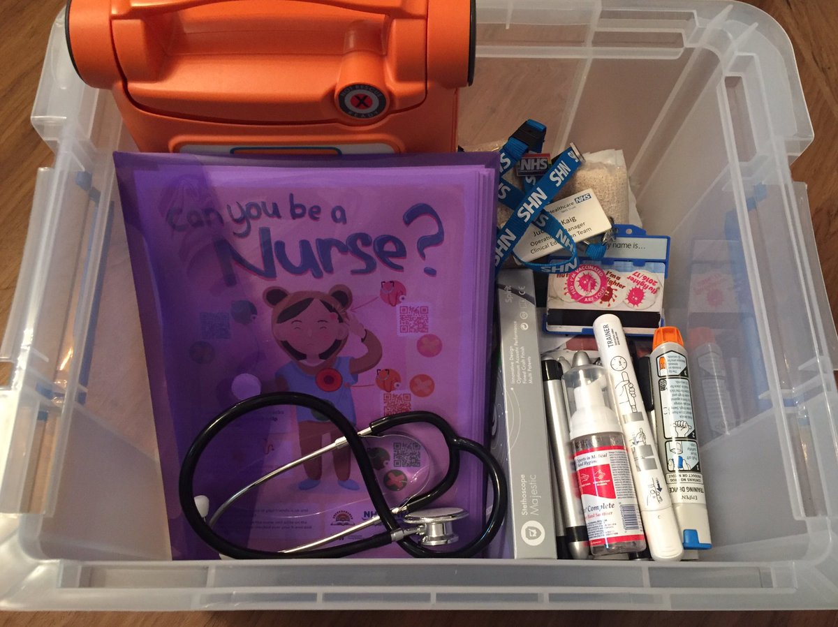 So I’ve raided the training cupboards and I’m all boxed up and ready to talk to children <a href="/GomersalPSchool/">Gomersal Primary</a> about nursing. #FutureNurse <a href="/LCHNHSTrust/">LCH NHS Trust</a> @CNOEngland