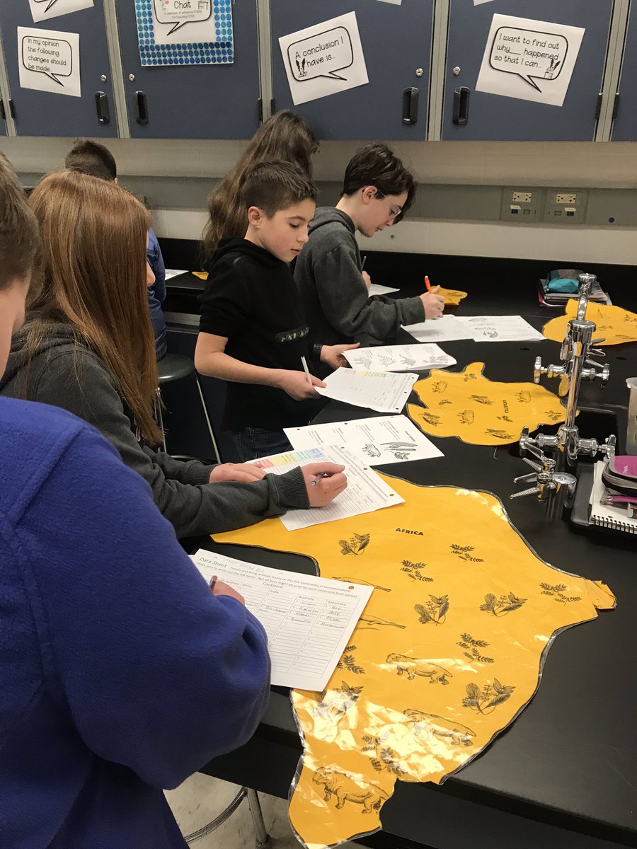 callen6Pscience's tweet photo. Searching for evidence ⛰🔍 just like Alfred Wegener @NMS_PolarBears https://t.co/V9KSt1hiWm