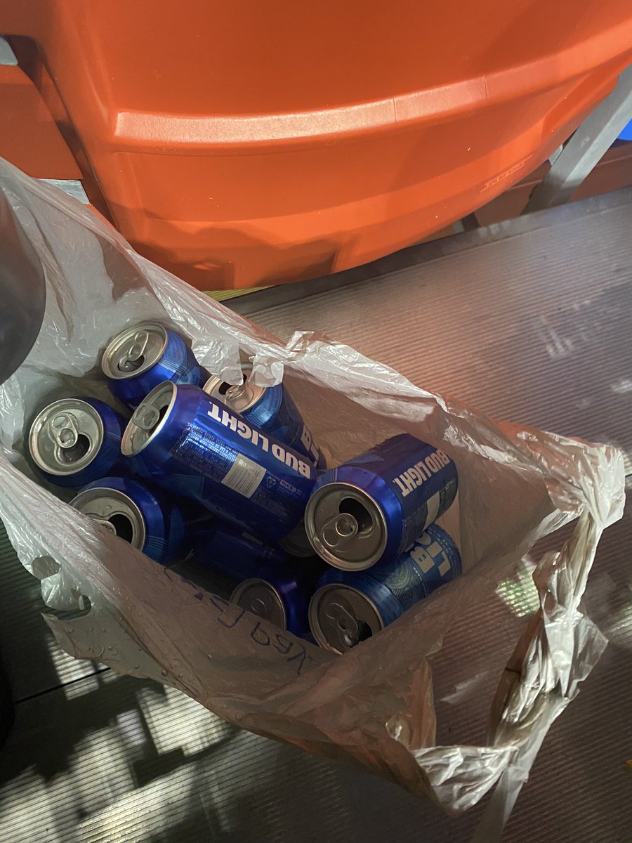 DeepSouthMS3's tweet photo. This tweet is sponsored by @budlight at @DISupdates ##BlueGreenDual https://t.co/NgJEFC0M8R