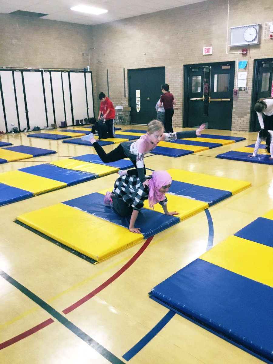 ZacharyBeyer3's tweet photo. 5th grade getting off to a good start with partner balances during the tumbling unit! #d64pe #d64smiles #engageD64 #fabfield64 #FISmiles #d64leadwithlove @FieldD64 @DrJBednar @D64News @IAHPERD @D64Educators @PE4Learning https://t.co/c2ZYtJ9uOC