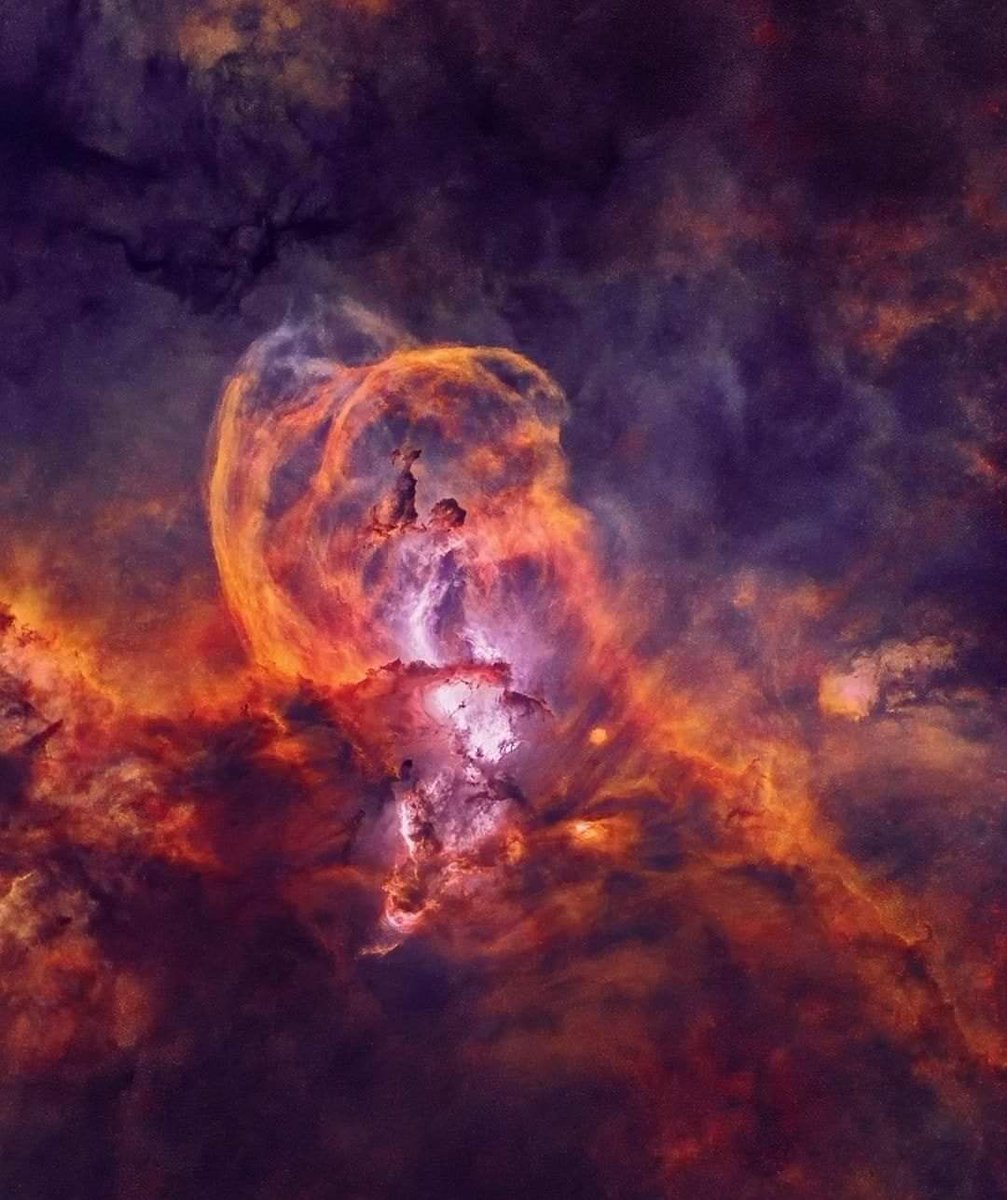 #Nebulosa NGC 3582, conocida como la Nebulosa de la Estatua de la Libertad, ¡Bellísima!