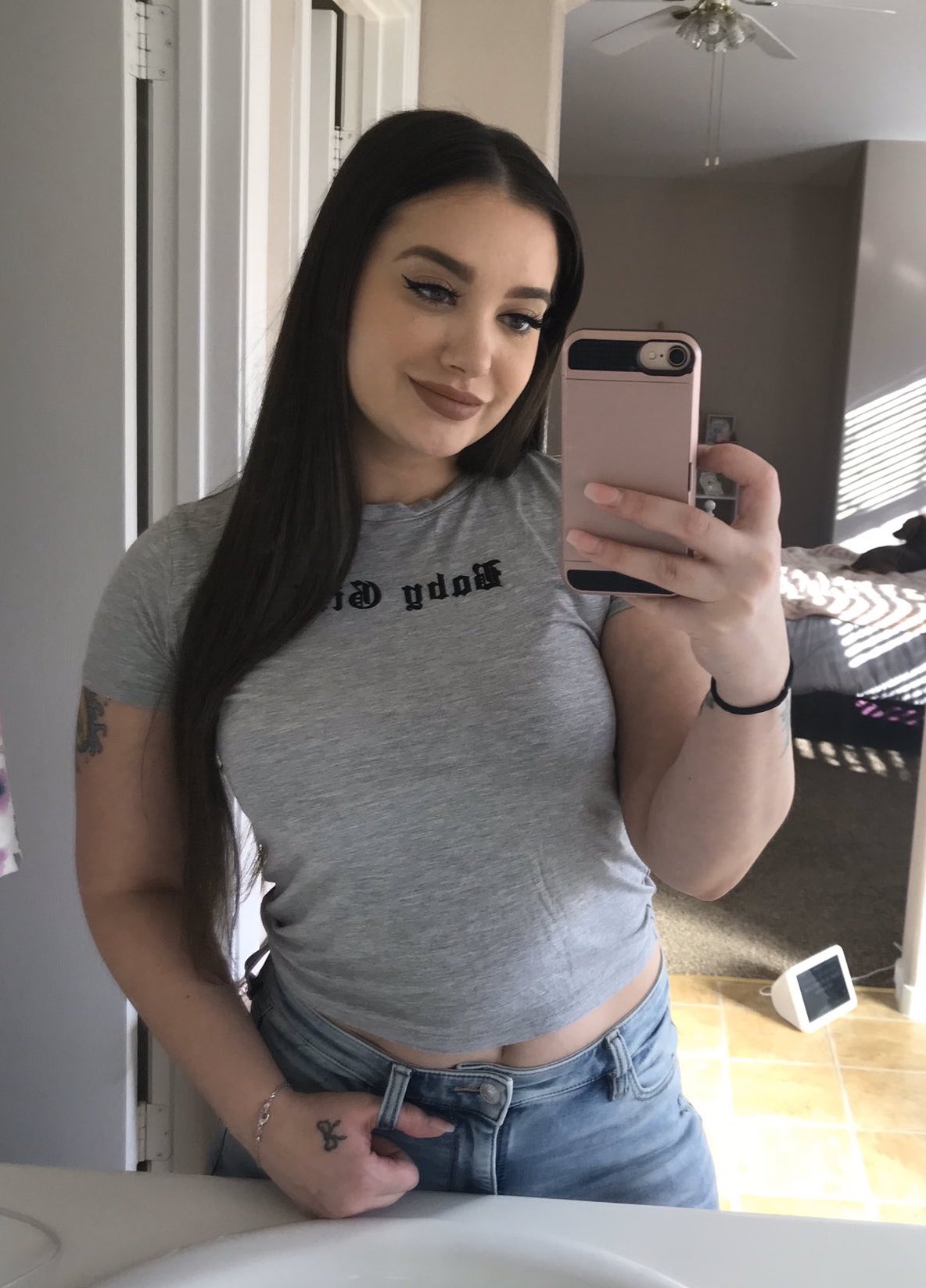 Trey on X: I absolutely love this pic of @GiaPaige such a hot look,  especially how her belly button is peaking out and she's showing a bit of  her sexy tummy t.coFnBDux55BL 