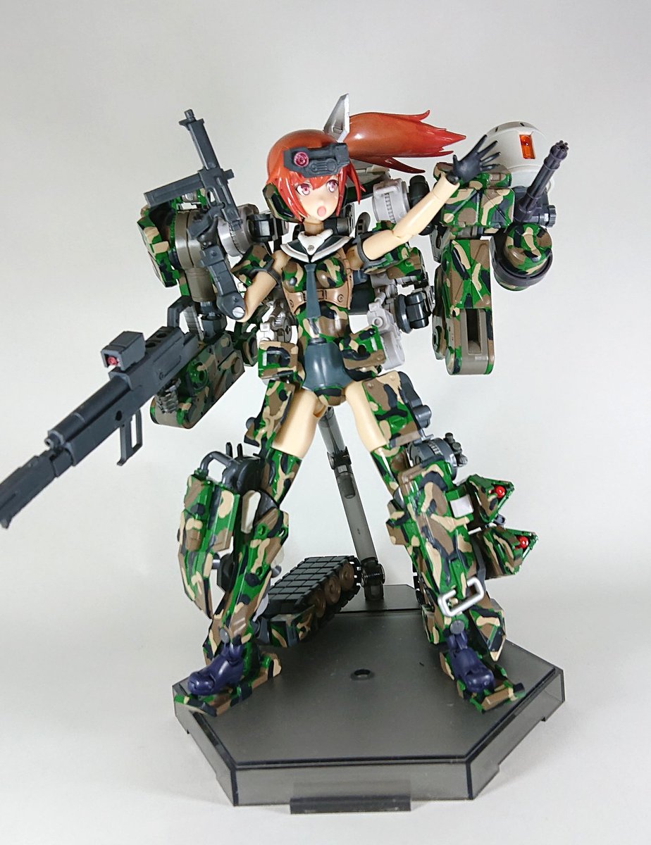 新しい娘、2年ぶりに完成です!!
名前は 緋那多ちゃん(*'꒳`*)
今回はミリタリー色を濃く、自衛隊の装備をモチーフに作りました。

多目的換装システムをもち、様々な状況に合わせて換装します。
1枚目 素体
2枚目 多目的兵装
3枚目 対空兵装
4枚目 強襲兵装

#フレームアームズ・ガール 