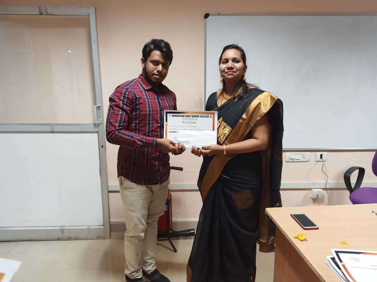 kcgcse's tweet image. Congratulations to the team!#Thirdyear #CSE_Students #Sathiyam Roy and Thariq #Innovation award in Hackathon #13-02-2020. 
@Hindustan First Grade College, Mysuru #kcgcollege #AnnaUniversity #College #ComputerScience @KCGtechnology #KCGCSE_Rockz.