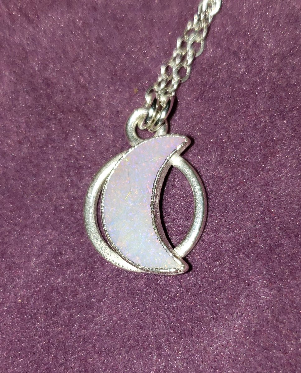 I got my opal moon necklace today!! It's so pretty  Now I just need a pair of opal star earrings to go with it   @lunamosity_