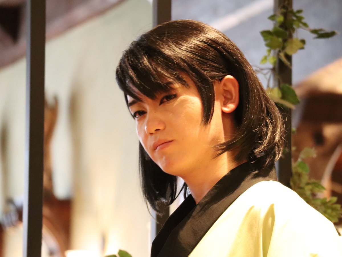 コロネコ Twitterissa 2月24日バレンタイン 赤ジャケ似合うね ルパンさん 全力でツッコミ入れていく五右衛門可愛いなww リストランテアモーレ ルパン三世 石川五右衛門 ユニバーサルスタジオジャパン Usj