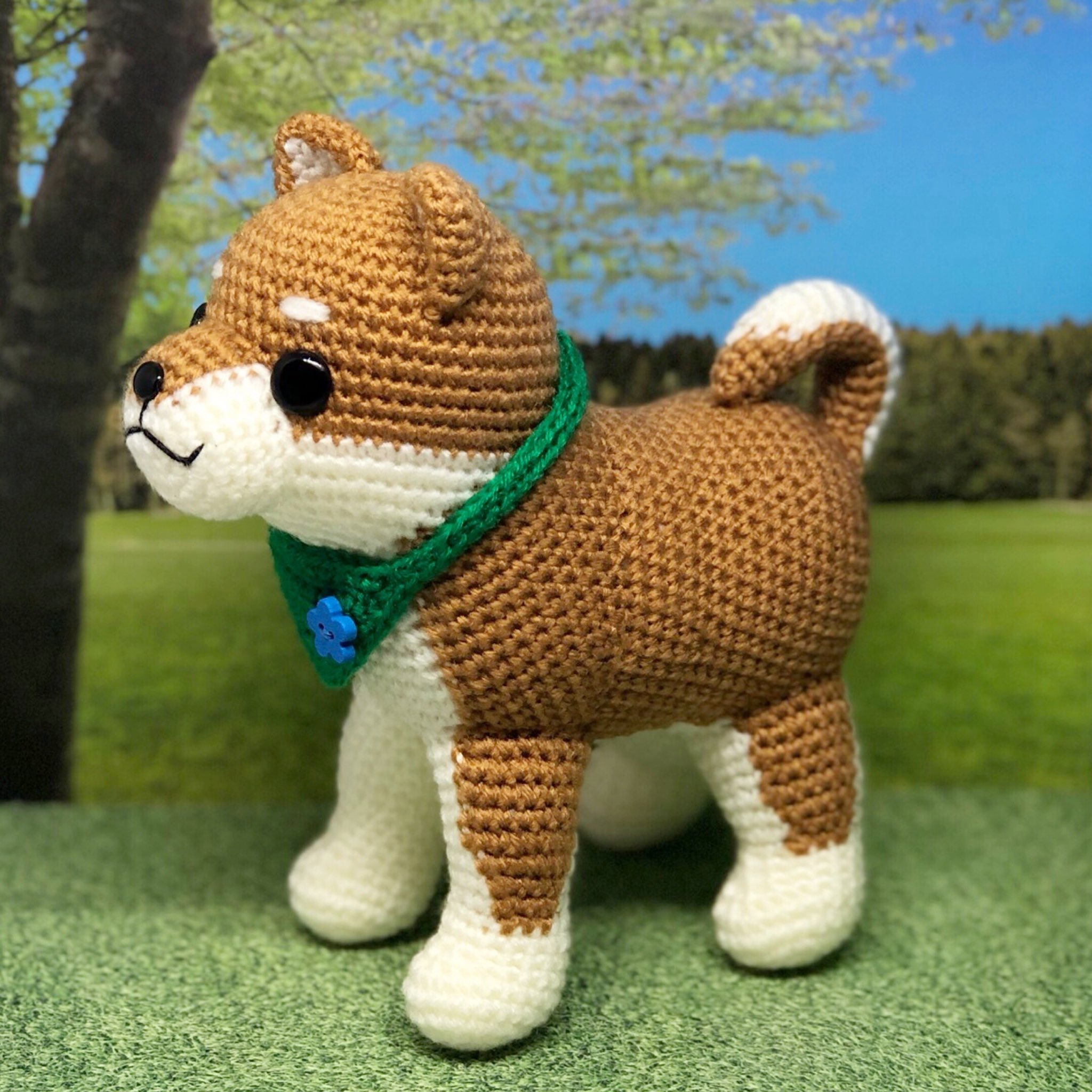 ぽかぽか屋 柴犬さんとまゆげ犬と季節の花です 柴犬 あみぐるみ T Co Wxpbvoek6a Twitter