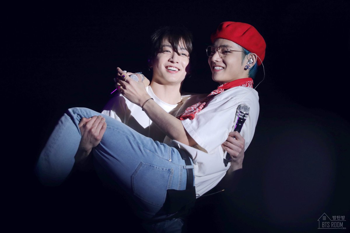 Complete Taekook AU and Ao3 Fic Rec Thread 🖤 tweet media