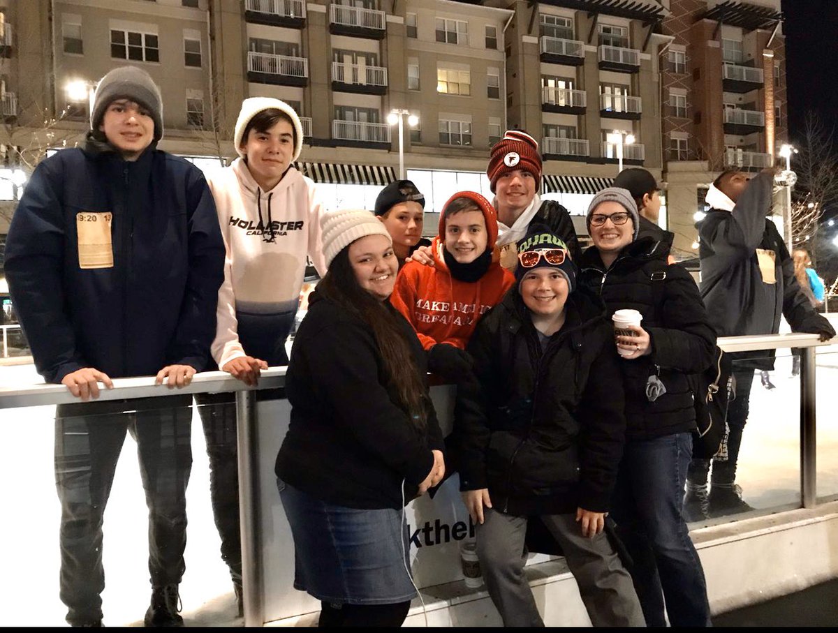 SCAJRHIGH's tweet photo. Day 4 in DC for our 8th Graders: Mt Vernon, Holocaust Museum, Ford’s Theater, then ended the night on the ice! ❄️⛸ #SCA2020DC https://t.co/Z4JcnXEp7M