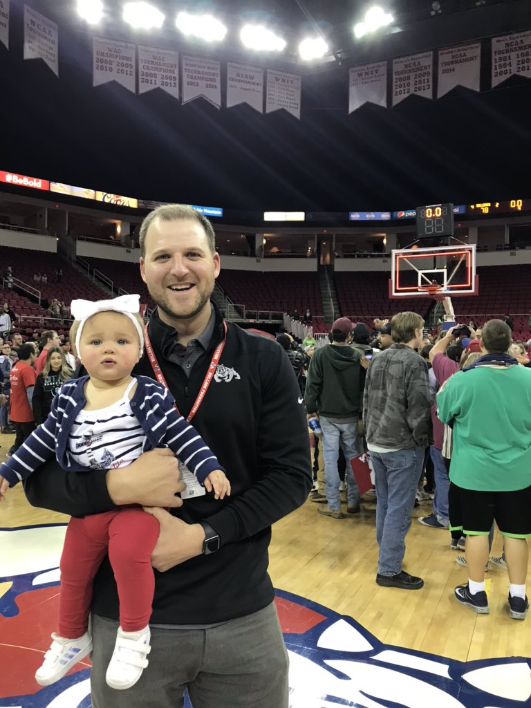 KasBrooks11's tweet photo. Blake got to meet Timeout last night and witnessed her first championship! Congrats @FresnoStateWBB! #GoDogs #FutureBulldog https://t.co/H6LuPEhmP1