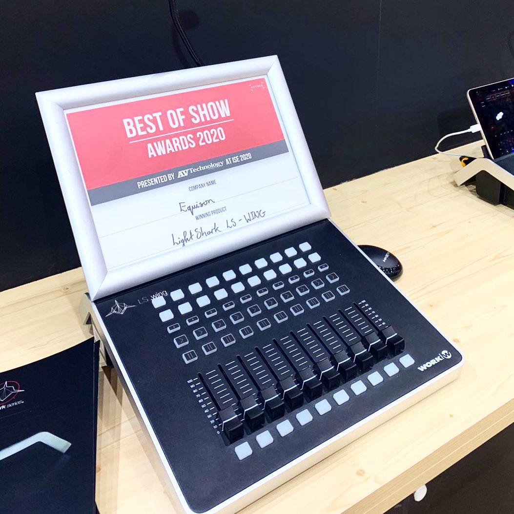 WORK_Pro's tweet photo. 🥳We did it again!
LS-Wing won BEST OF SHOW 🏆#ISE2020 @ISE_Show
#avtweeps #awards #lightshark #lighting #control #stagelighting #osc #opensoundcontrol #lightsharkseries #lightsharkaddict #lightsharkday #lswing
#madeinvalencia https://t.co/QzNHYrnyqd