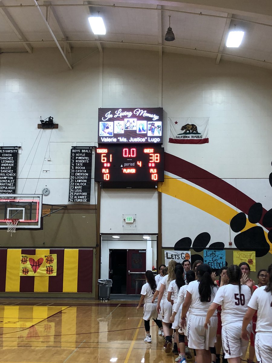 LosBanosTigers's tweet photo. League Champions!! https://t.co/61e6E0Sz3b